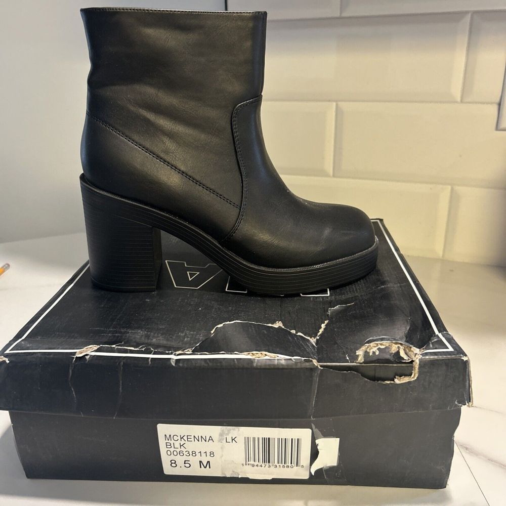 MIA Ankle Booties W Block Heel Women's‎ Size 8.5 Black Vegan Leather NEW IN BOX